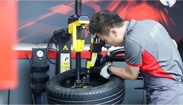 刘强东再次拿起低价武器，杀入这个万亿市场