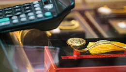 黄金周，买黄金