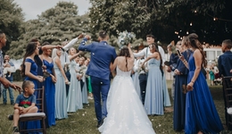 我在十一靠婚礼搞钱，8天赚3万