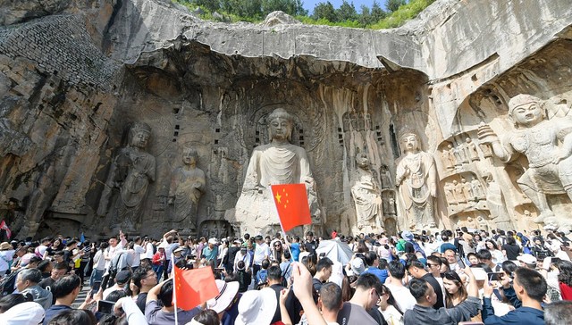 队根本排不完，多地景区紧急通知：售罄！限流！