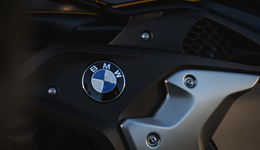 摩托车迎来“降价潮”：宝马降7万，女骑也带不动