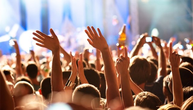 南阳官方通报音乐节财物被盗：已归还身份证79张、电脑3台、手机17部