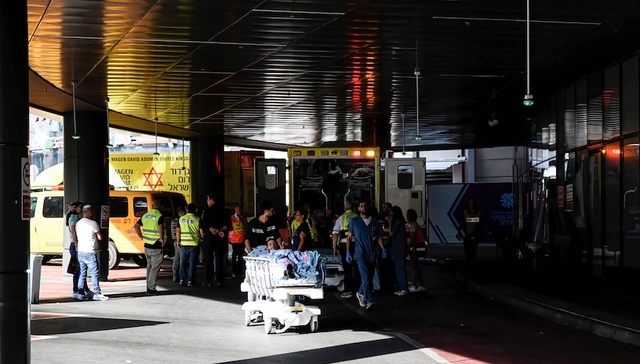 《耶路撒冷以东》序：在暴力冲突之外，巴以社会有怎样的日常生活