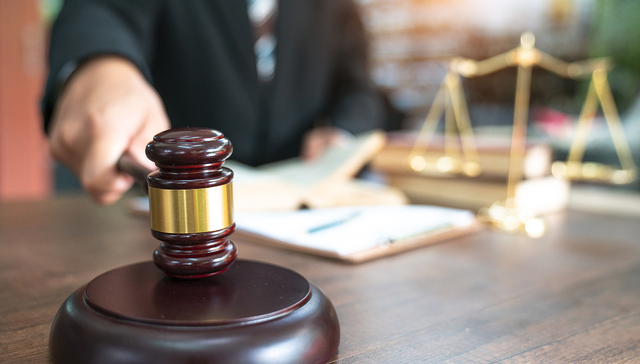 上市公司涉诉1.8亿余元，董事长违规不披露需承担什么后果？丨局外人