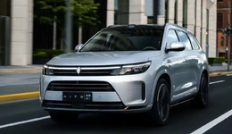 华为新车爆单，紧张的不只有理想