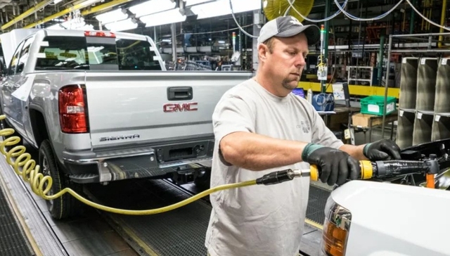 美国车企,罢工潮,通用汽车,福特汽车,克莱斯勒,