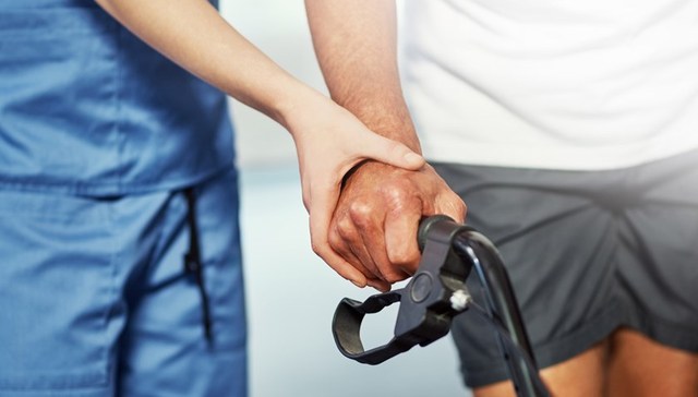 地方新闻精选 | 北京招募老年人担任养老服务监督员 浙江警方押解148名缅北电诈嫌犯归案