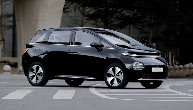 上汽通用五菱上半年利润暴跌九成，尚未起势的宝骏云朵能否借智驾翻盘？