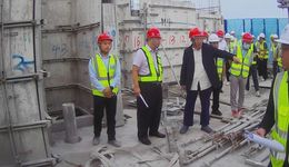 碧桂园创始人杨国强3月交棒后公开露面，公司进入债务重组阶段