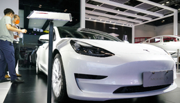 特斯拉为何“瞧不上”车载游戏？