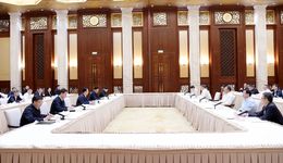 攜手服務(wù)國(guó)家發(fā)展大局！陳吉寧龔正與景俊海胡玉亭所率吉林省黨政代表團(tuán)座談