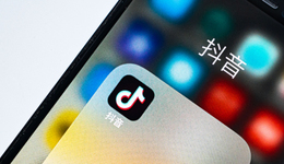 三七、豪腾、贪玩纷纷入局，一批小游戏正在崛起？