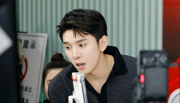 李佳琦為何怕曝光？超級(jí)主播已被全面壓制