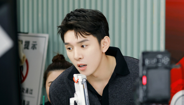 头部主播,李佳琦,直播带货,MCN,