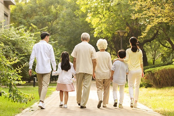 在充满不确定性的当下，如何当好民众健康的锚？