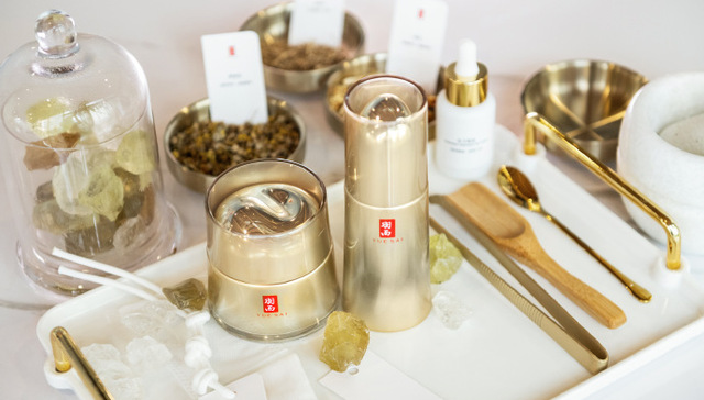 被传退出中国线下渠道近三年，羽西恢复在百货开店