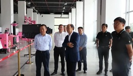 碧桂园辟谣“创始人父女或已离境”，杨国强再度现身