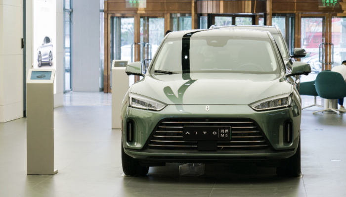 问界汽车,理想汽车,华为,汽车销量,