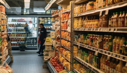 胖东来走红，在商超天花板上班是什么体验？