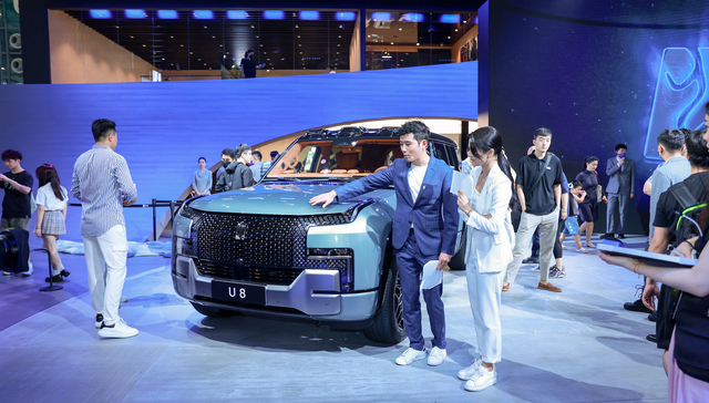 比亚迪百万级车型仰望U8已在西安投产，官方披露订单超3万辆