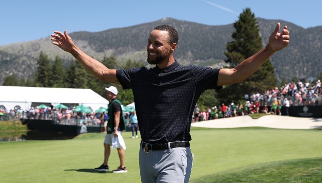 年收入破亿美元高居NBA第二，爱打高尔夫的库里还要投钱当老板