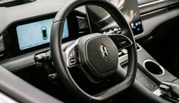 余承东“双杀”理想？