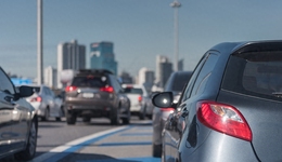 問(wèn)界VS理想：新能源汽車(chē)淘汰賽巔峰對(duì)決打響