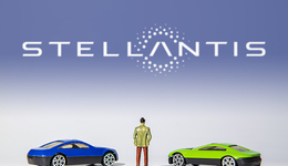Stellantis15亿欧元收购零跑汽车20%股权，掌控后者海外市场生产销售主导权