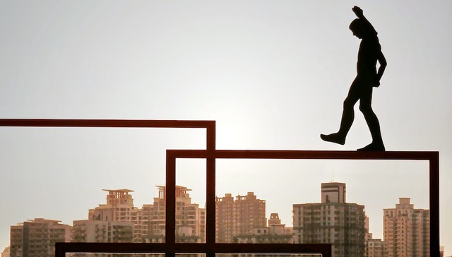 何晓贝：警惕低通胀陷阱，需加大逆周期调节力度