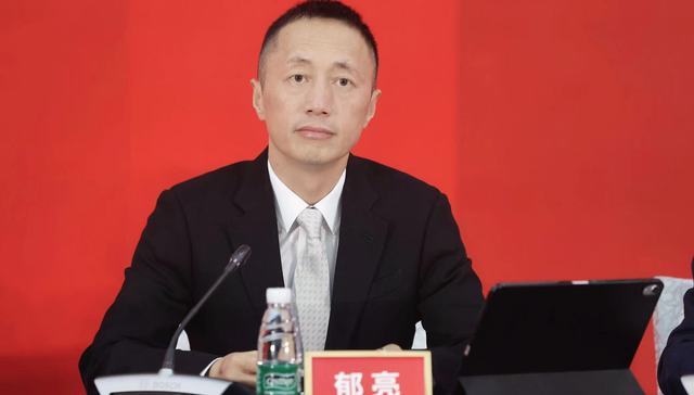 万科前三季度营收2903亿，郁亮、祝九胜薪酬将与股价挂钩