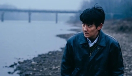 文艺片的“错误”，在“河边”归位了吗？