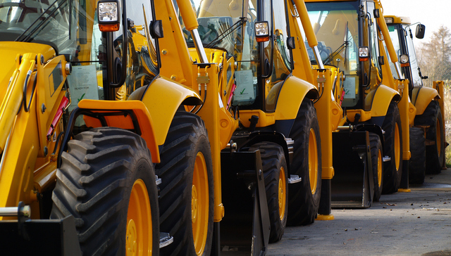 工程机械龙头三季度业绩分化，三一降三成、中联增八成