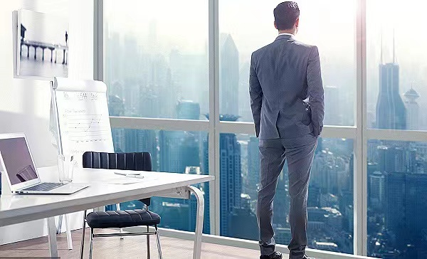 湘财股份旗下湘财证券宣布人事变动，三名副总裁同日卸任