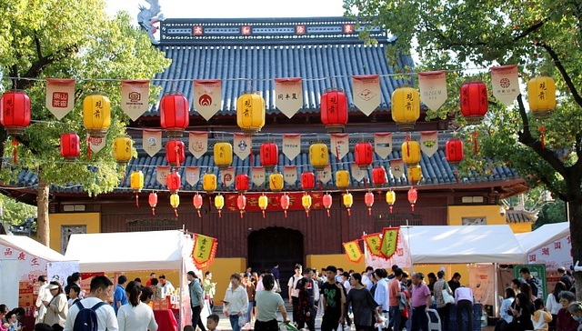 张斌：扩大消费的三个途径