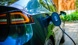 美国电动汽车市场价格战加剧，占据一半份额的特斯拉掌握主动权