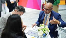 高管团队悉数到场，美利肯带着致敬中国传统文化的产品参展｜进博会新面孔