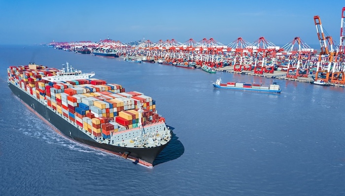 全球贸易呈分裂迹象，欧亚出口强国均遇挫