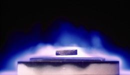 “子弹”飞了八个月后，曾引爆物理圈的室温超导论文被撤回