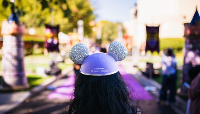 迪士尼完全控股Hulu，这家百年娱乐巨头再迎复杂转折期