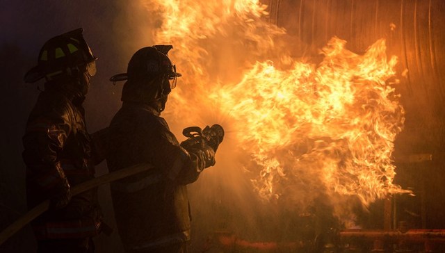 直通部委 | 1-10月全国74.5万起火灾致1381人死亡 10月份CPI同比降0.2%环比降0.1%