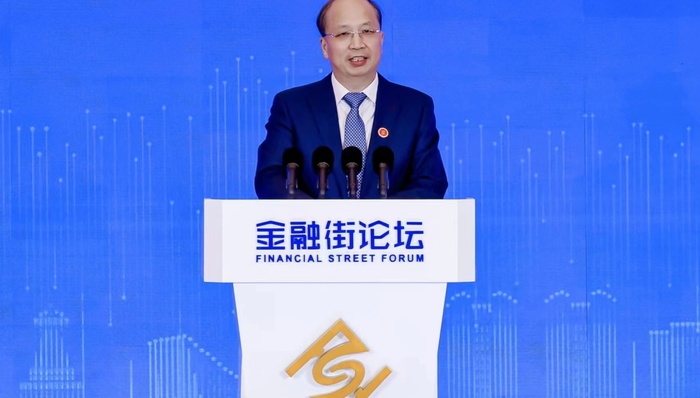 易会满：推动中长期资金入市各项配套政策落地，加快培育境内“聪明资金”