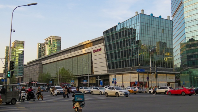 奢侈品行业遇冷，北京SKP的周年庆还依旧红火吗？