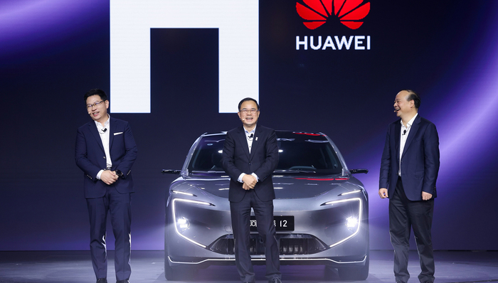 长安汽车,华为,阿维塔