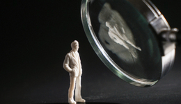 操纵股价案多年未了，中恒电气实控人遭监视居住