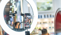 商拍、客服、跨境、私域……今年双11，只有AI电商人赚足了