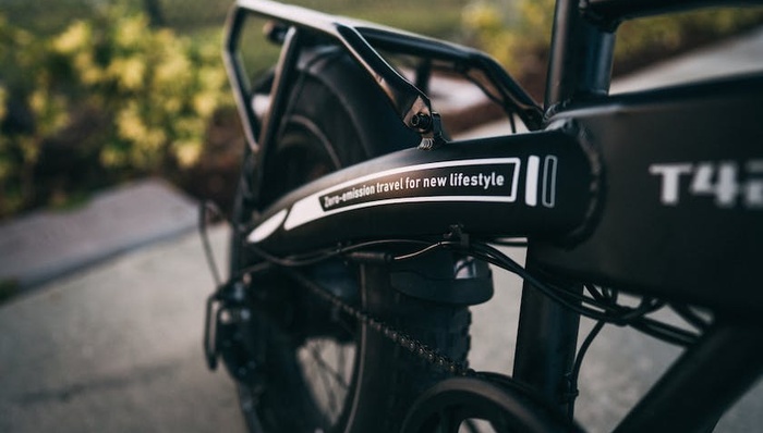 高端化,电动两轮车,股价,产能过剩,