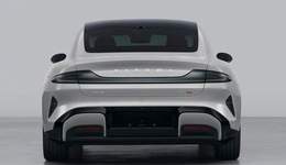 小米汽車現(xiàn)真容，30萬的售價還能否成為年輕人的第一輛汽車？