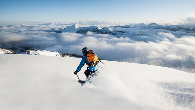 滑雪；度假；雪季