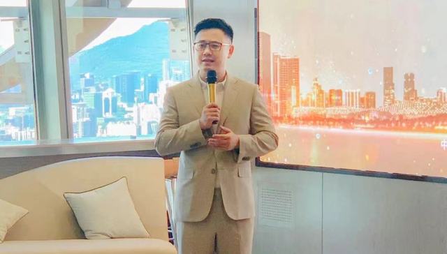 世茂“最牛管培生”吕翼离职，曾主导多起并购的海峡区域被合并