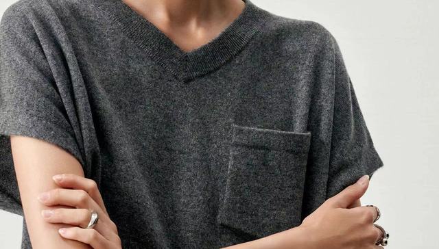 “淘品牌第一股”戎美前三季度净利下跌近一半，曾称为“性价比”调低毛利率